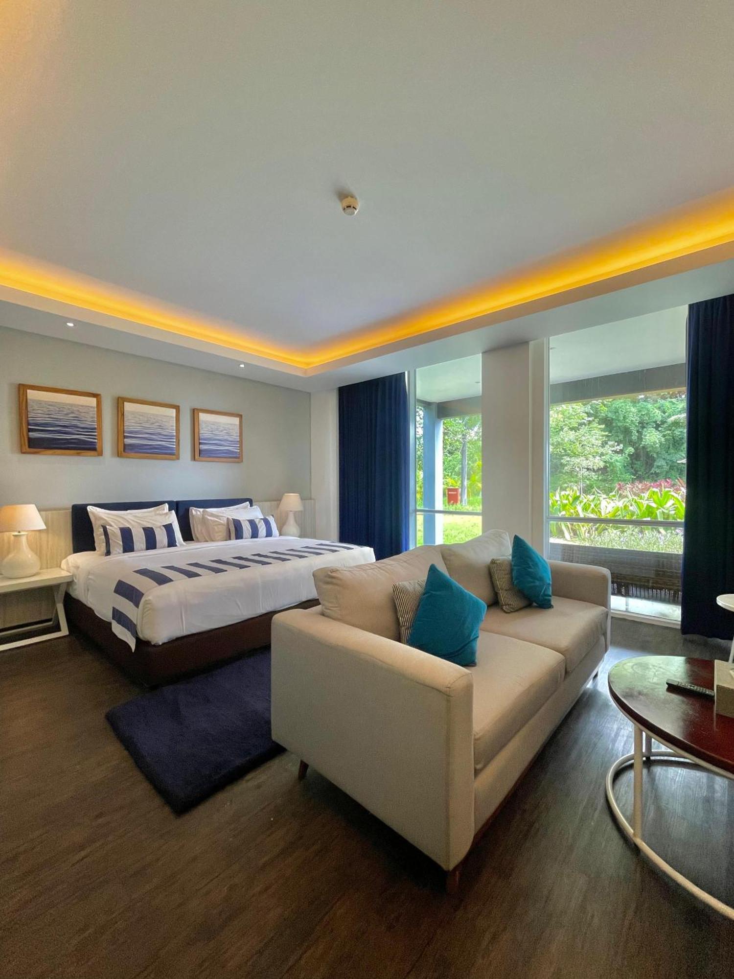 Swiss-Belresort Belitung Tanjungbinga Exterior foto